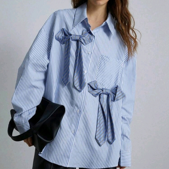 Women's Oversized Boyfriend Style Striped Bow Decor Button Down Shirt - Picture 1 of 6